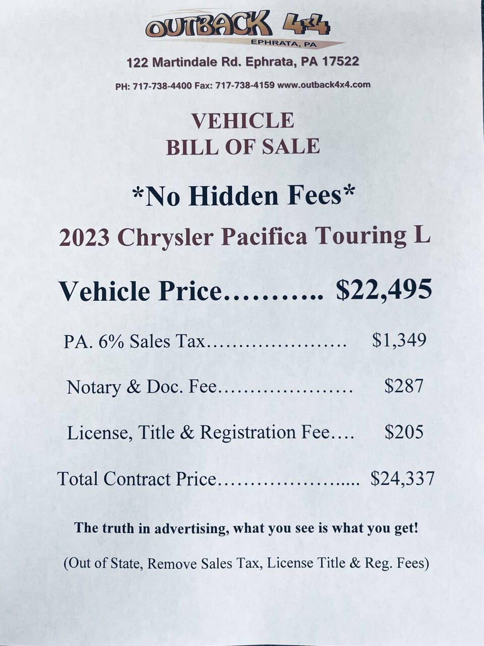 Used 2023 Chrysler Pacifica Touring-L FWD image 2