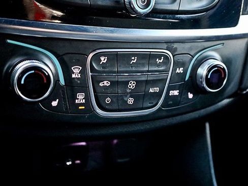 Used 2023 Chevrolet Traverse LT w/ LPO, Cargo Package image 41