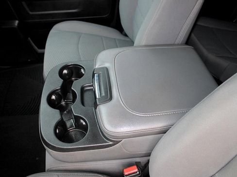 Used 2018 RAM 1500 Express w/ Express Value Package image 16