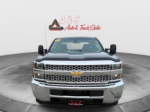 Used 2019 Chevrolet Silverado 2500 W/T image 2