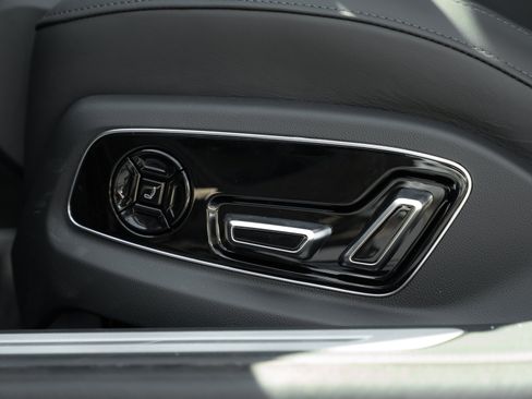 New 2027 Audi A8 L 3.0T AWD/4WD image 23