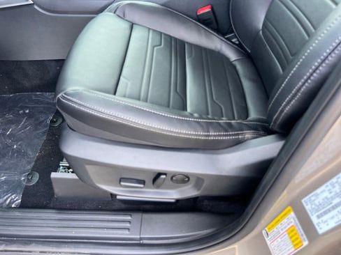 New 2025 Ford Ranger Lariat w/ FX4 Off-Road Package image 37