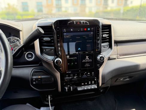 Used 2024 RAM 2500 Laramie AWD/4WD image 9