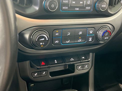 Used 2016 Chevrolet Colorado LT w/ Luxury Package, Chrome image 16