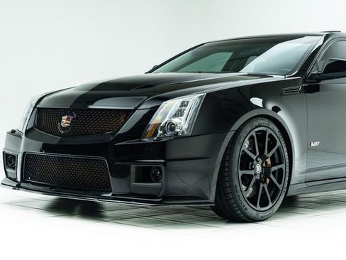 Used 2010 Cadillac CTS V w/ Wood Trim Package RWD image 10