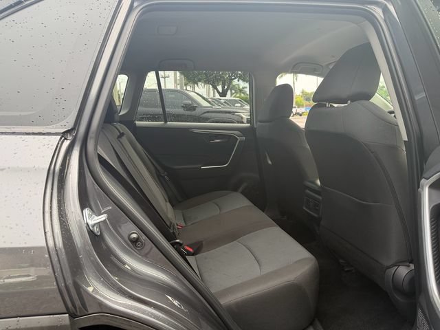 Used 2025 Toyota RAV4 XLE AWD/4WD image 15