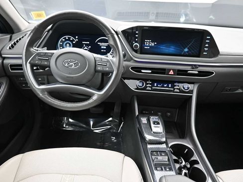 Certified 2022 Hyundai Sonata Limited FWD image 21