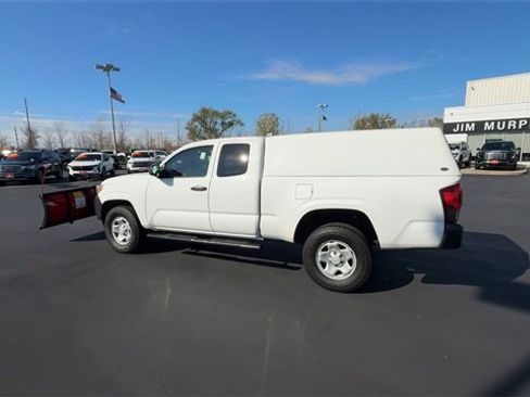 Used 2022 Toyota Tacoma SR image 6