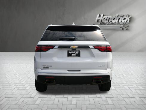 Used 2023 Chevrolet Traverse Premier FWD image 9