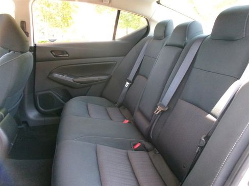 Used 2024 Nissan Altima 2.5 SV FWD image 31