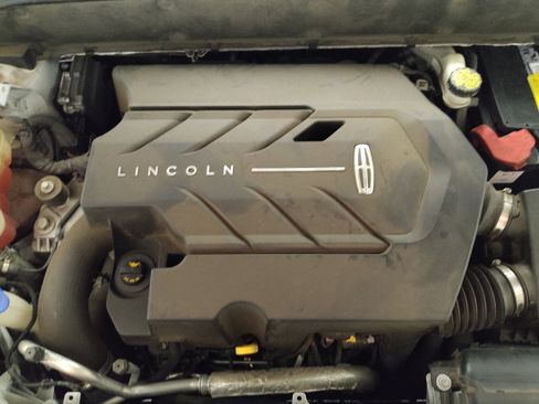 Used 2017 Lincoln MKX Reserve w/ Luxury Package AWD/4WD image 30