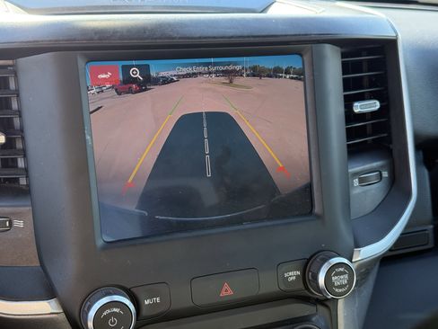 Used 2024 RAM 2500 Big Horn w/ Bed Utility Group image 22