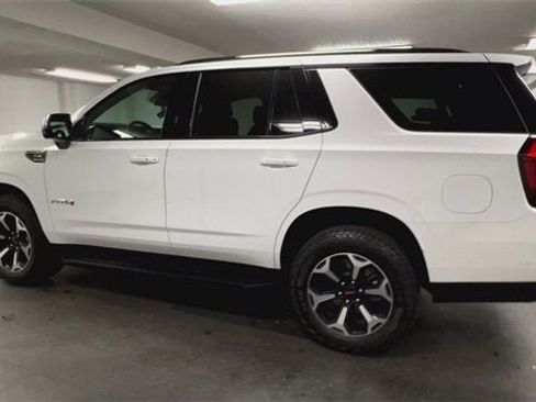 Used 2025 GMC Yukon AT4 image 6