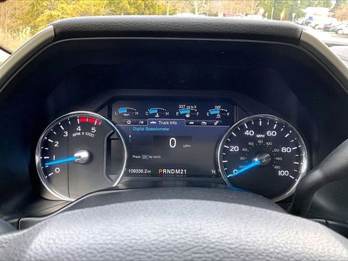 Used 2017 Ford F350 Lariat w/ Tow Technology Bundle image 9