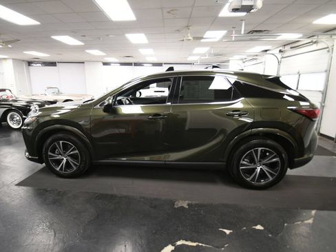 Used 2023 Lexus RX 350 Premium w/ Accessory Package AWD/4WD image 5