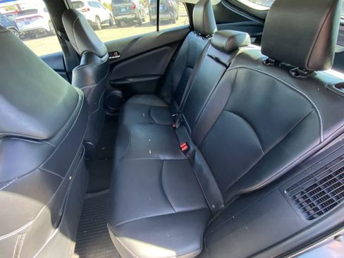 Certified 2022 Toyota Prius Prime XLE FWD image 22