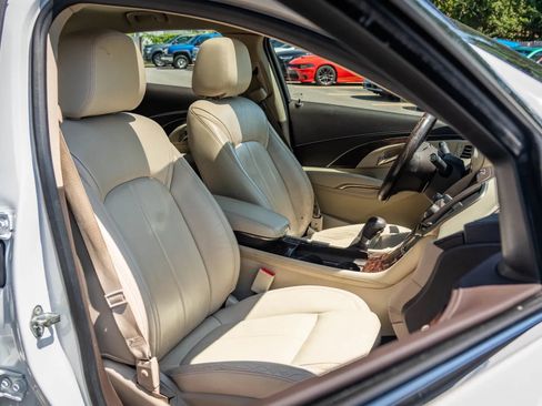 Used 2016 Buick LaCrosse Leather w/ Experience Buick Package FWD image 15