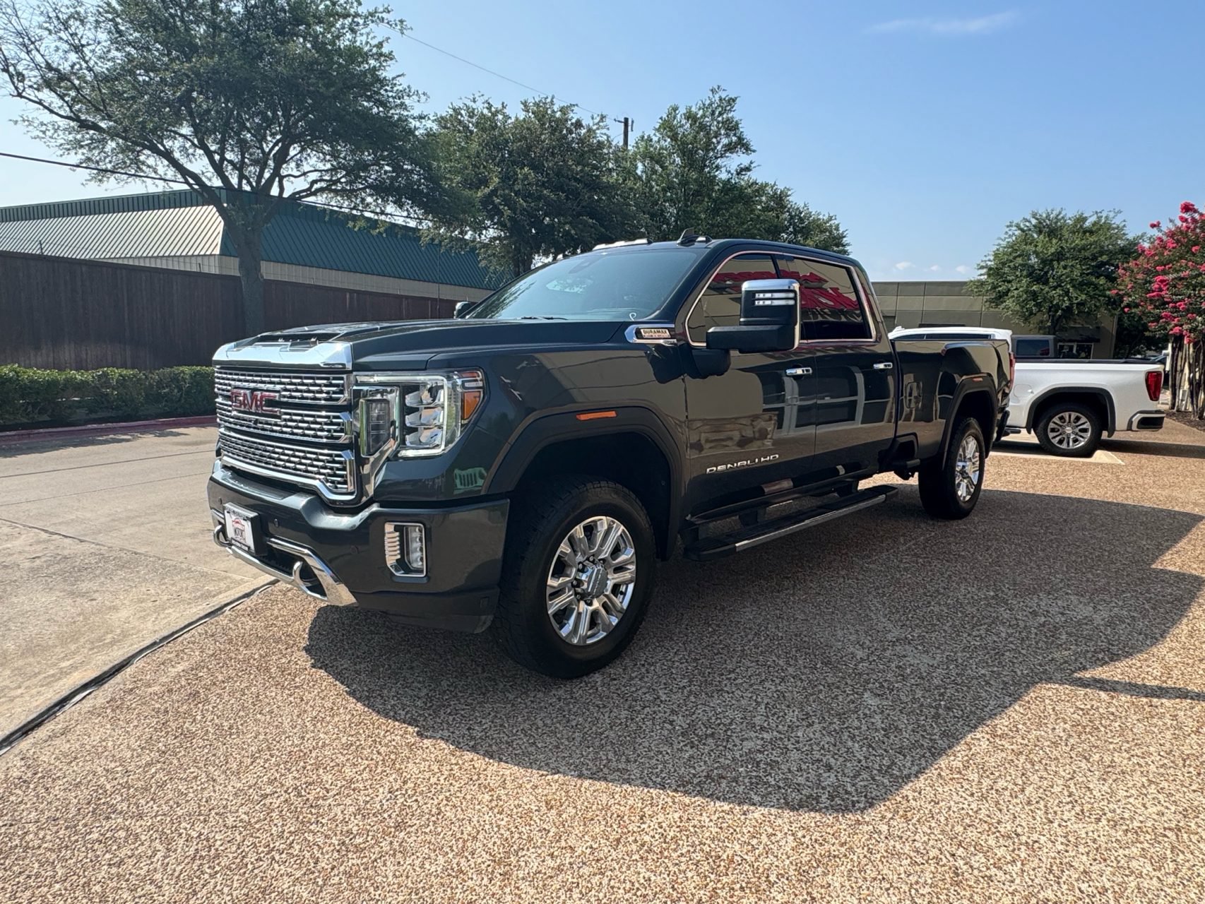Used 2022 GMC Sierra 3500 Denali w/ Denali Ultimate Package AWD/4WD image 12