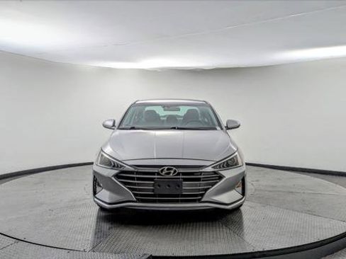 Used 2020 Hyundai Elantra SEL image 12