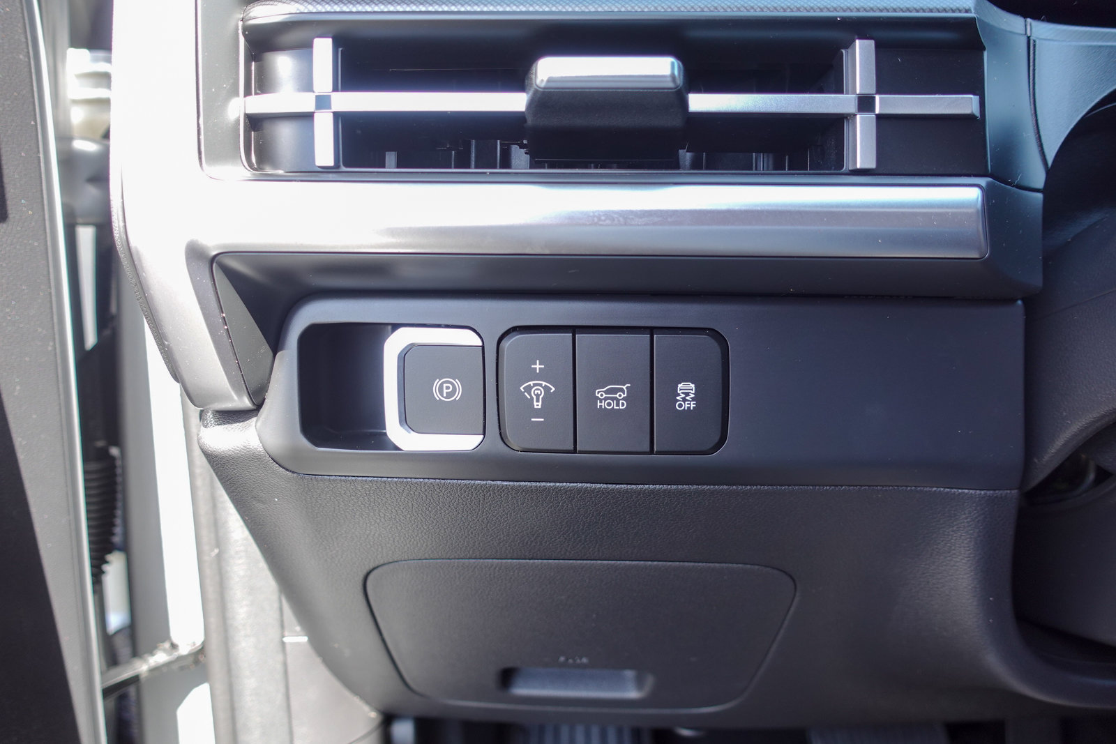 Used 2025 Hyundai Santa Fe SEL AWD/4WD image 17