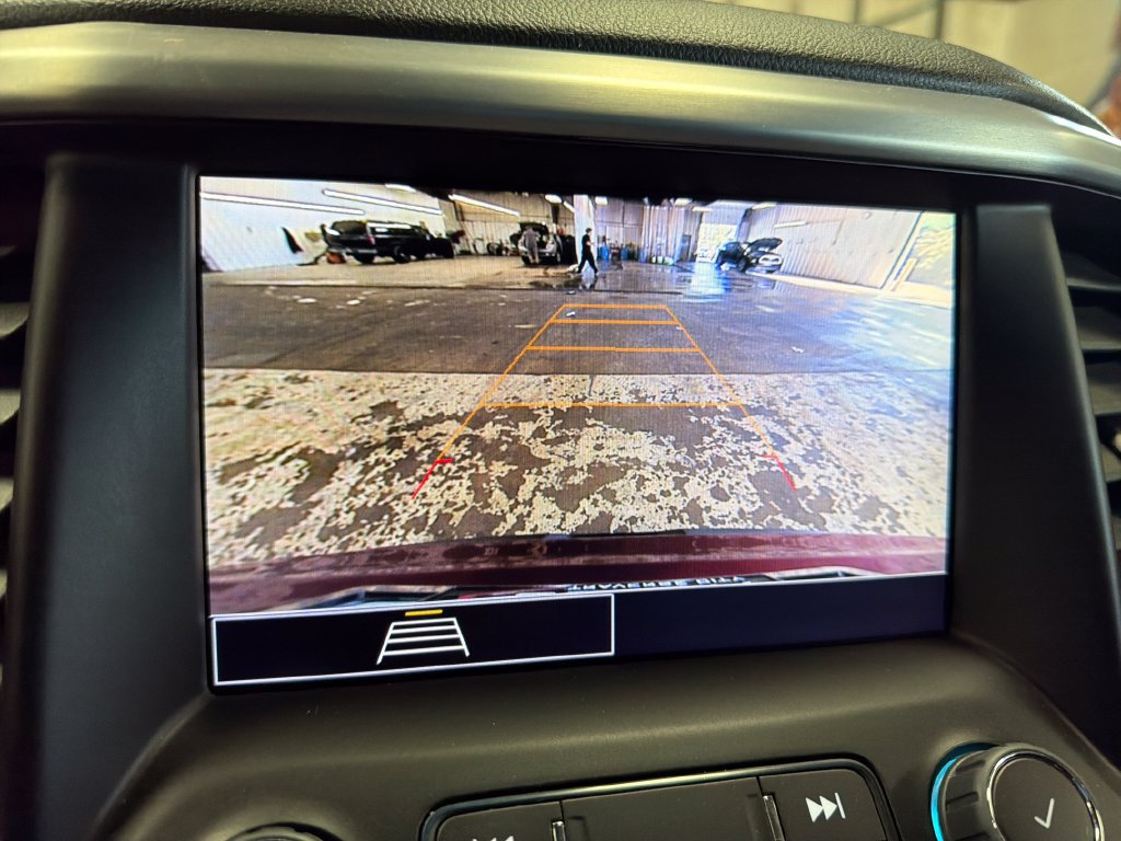 Used 2023 GMC Acadia SLE w/ Driver Convenience Package AWD/4WD image 26