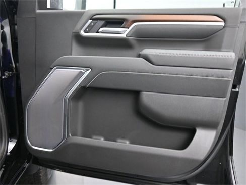 New 2025 GMC Sierra 2500 Denali w/ Denali Reserve Package image 20