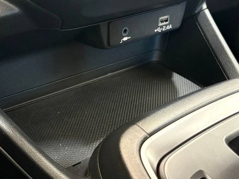 Used 2025 Subaru Impreza 2.0i AWD/4WD image 40