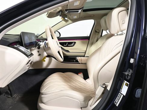 Certified 2022 Mercedes-Benz S 580 4MATIC Sedan image 3