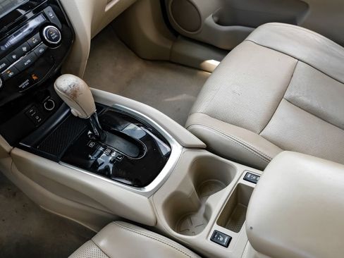 Used 2014 Nissan Rogue SL FWD image 20