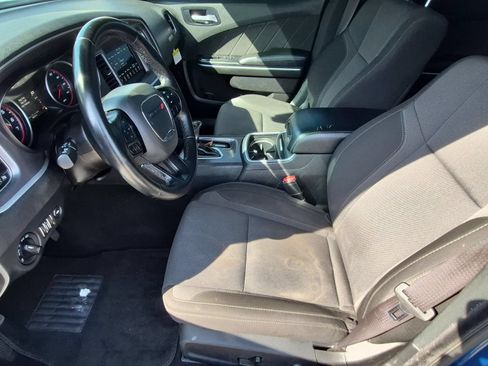 Used 2022 Dodge Charger SXT w/ Driver Convenience Group RWD image 14