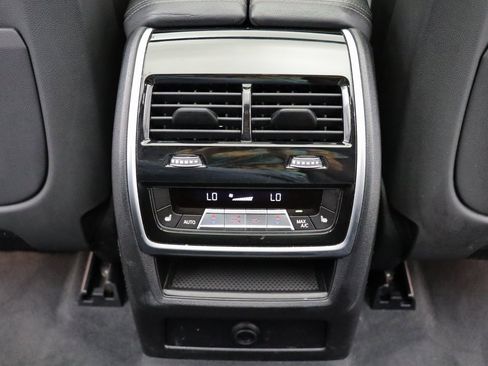 Used 2021 BMW X5 xDrive45e w/ Parking Assistance Package image 34