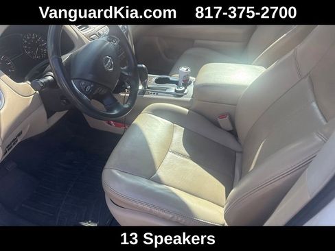 Used 2017 Nissan Pathfinder Platinum w/ Family Entertainment Package AWD/4WD image 4
