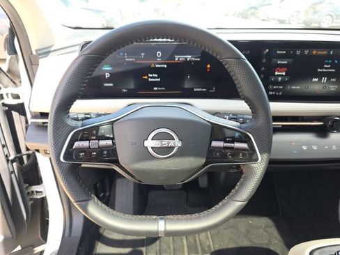 Used 2023 Nissan Ariya FWD image 16