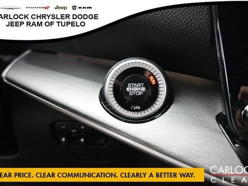 Used 2025 Jeep Wagoneer Series III w/ Premium Group I AWD/4WD image 19