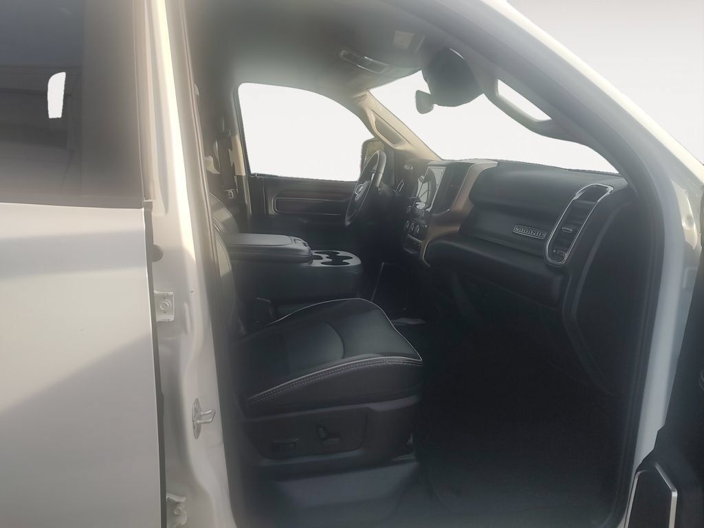 Used 2024 RAM 2500 Laramie w/ Safety Group AWD/4WD image 15