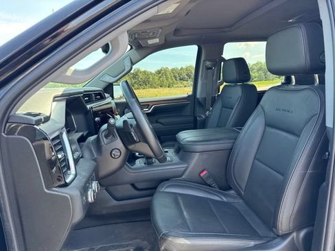 Used 2023 GMC Sierra 1500 Denali w/ Denali Reserve Package AWD/4WD image 8