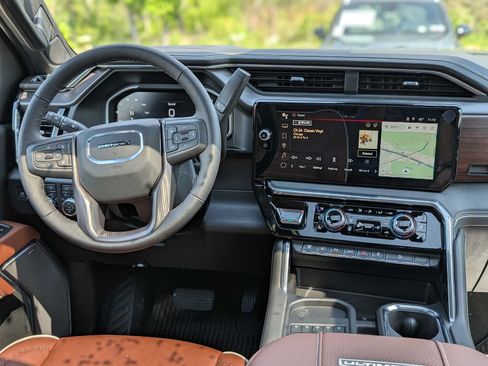 New 2026 GMC Sierra 2500 Denali Ultimate AWD/4WD image 5