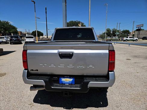 Used 2026 Toyota Tacoma TRD Off-Road AWD/4WD image 7