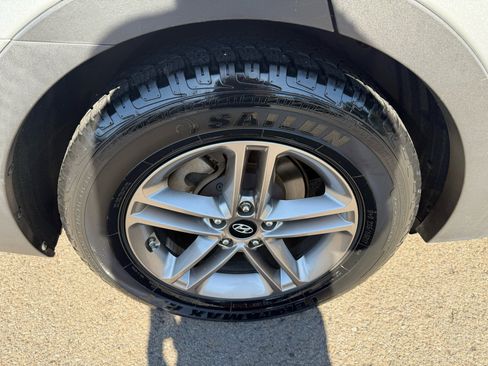 Used 2018 Hyundai Santa Fe Sport image 29