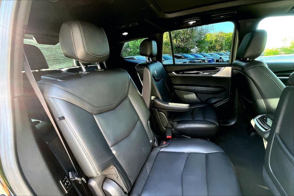 Used 2023 Cadillac XT6 Premium Luxury AWD/4WD image 36