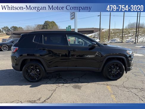 New 2026 Jeep Compass Latitude AWD/4WD image 4