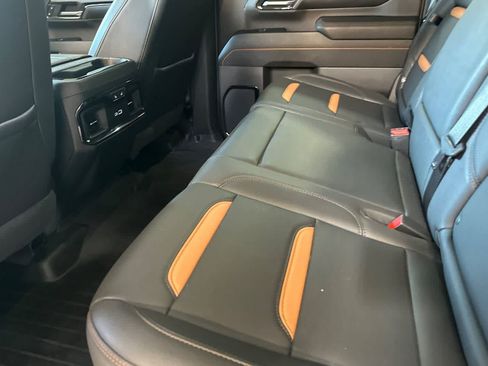 Used 2024 GMC Sierra 2500 AT4 w/ AT4 Premium Plus Package AWD/4WD image 5