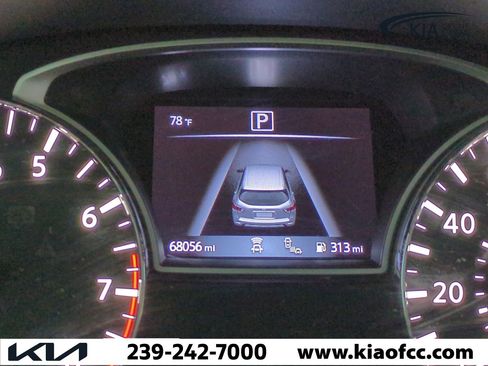Used 2020 Nissan Pathfinder SL image 29