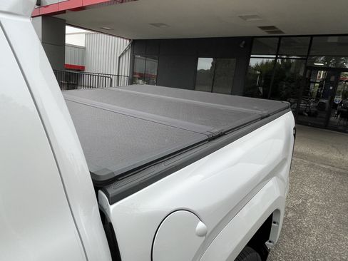 Certified 2025 Toyota Tacoma Limited AWD/4WD image 10