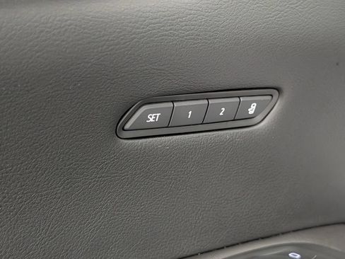 Used 2022 Cadillac XT5 Premium Luxury w/ Technology Package FWD image 26