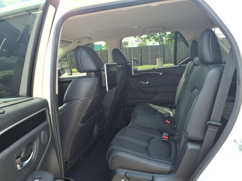 Used 2023 Honda Pilot EX-L image 18