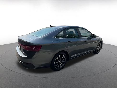 Used 2025 Volkswagen Jetta SE image 14