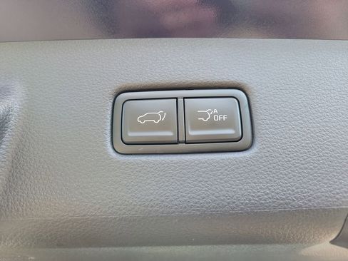 New 2026 Kia Carnival EX image 15