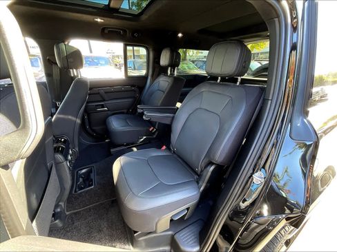 New 2025 Land Rover Defender 130 V8 image 12
