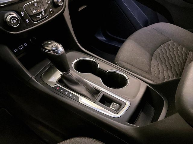 Used 2019 Chevrolet Equinox LT FWD image 16